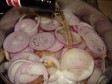 pollo con birra e cipolle pollo con birra e cipolle