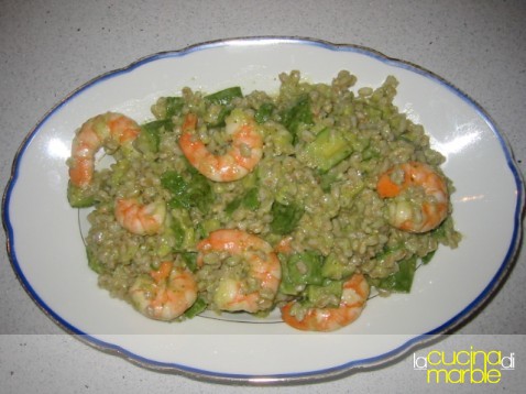 farro pesto gamberi zucchine farro pesto gamberi zucchine