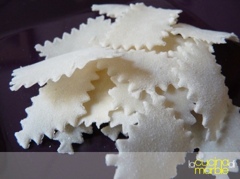 pasta madre in scaglie